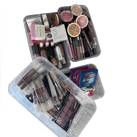 BULK  Mixed Makeup Cosmetics Covergirl Revlon Loreal Maybelline & More NEW - Picture 1 of 1